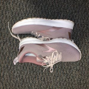 Brooks Revel Women’s Running Shoe. Size 8. Worn 2-3 times, basically brand new.